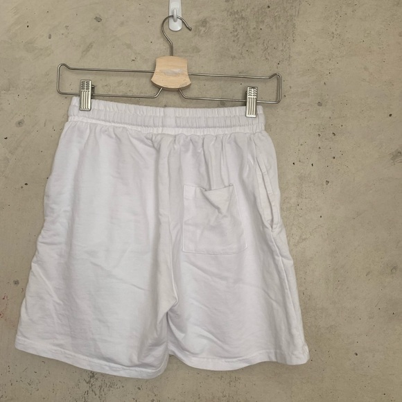 Women’s white shorts - Picture 2 of 3